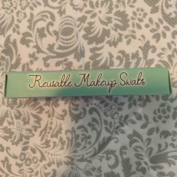 NWT Aria Beauty Reusable Makeup Swabs - Picture 8 of 13